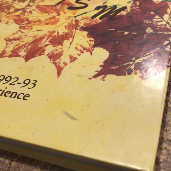 1992-1993 University of Maine Orono Prism Yearbook - Picture 3 of 12